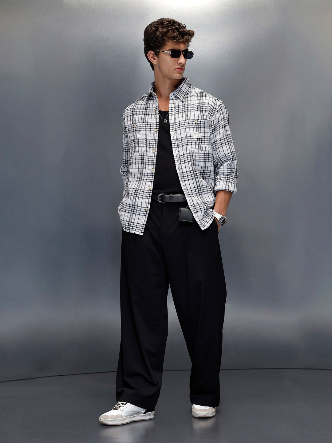 Wrogn Men's Checkered Double Pocket Casual Shirt White