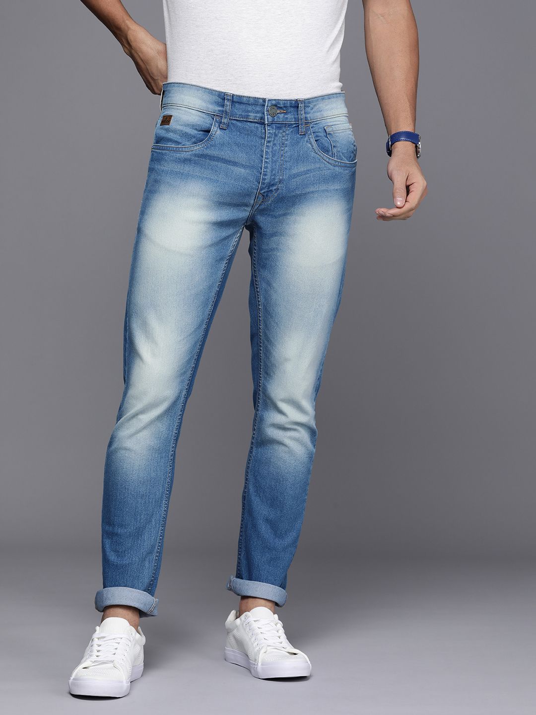 Mid-Rise Blue Faded Jeans