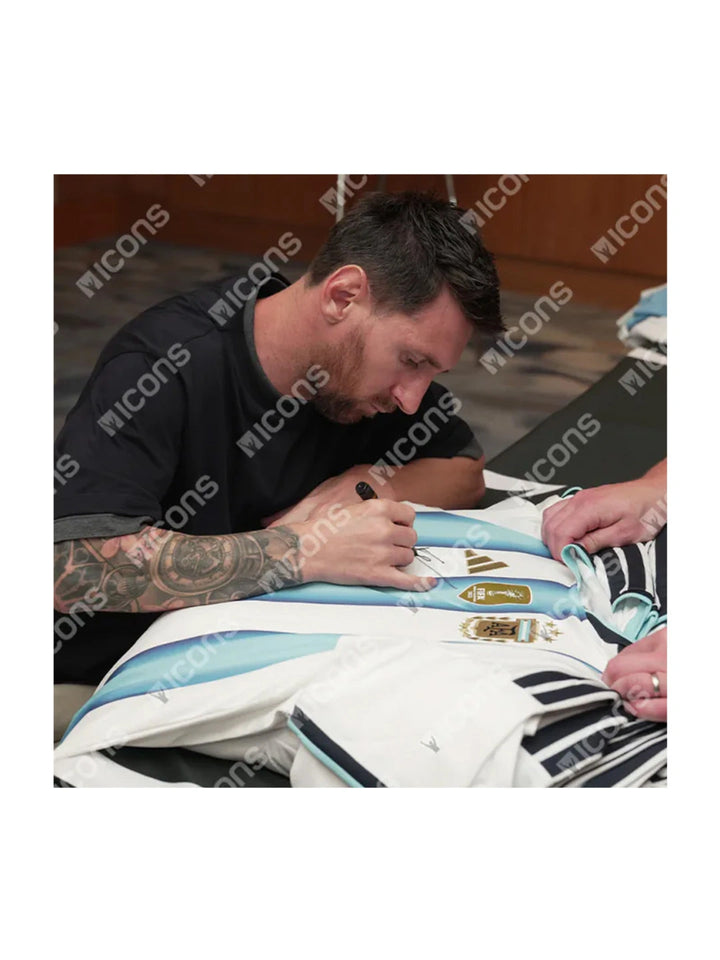 Lionel Messi Official Front Signed Argentina 2022 Home Shirt - 2 Star Edition | I3238