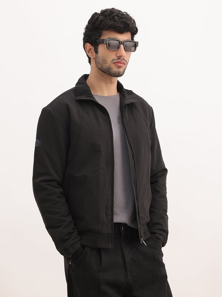 Solid Comfort Fit Puffer Jacket | Black