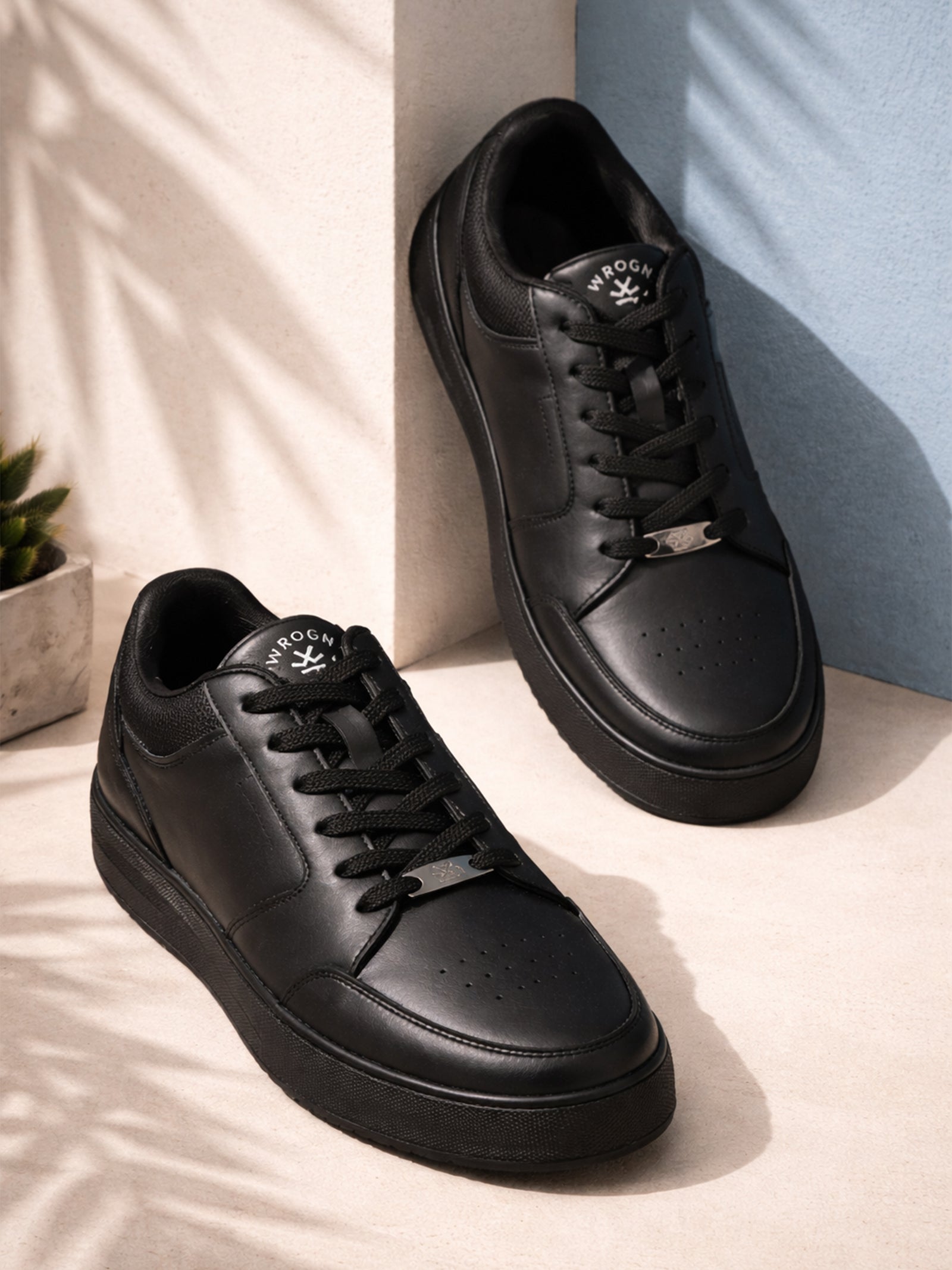 Sneakers  |  Bramble Shadowcraft