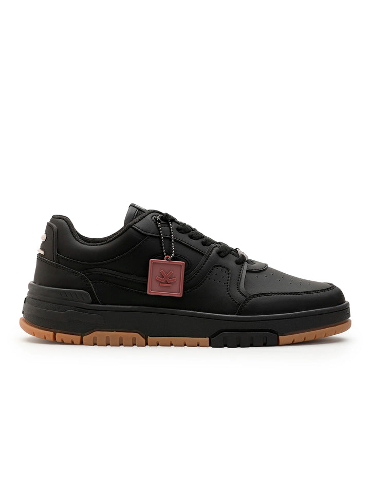 Sneakers  |  Greyhound Timber