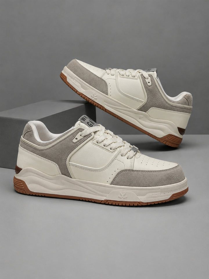Sneakers | Manhattan Motion