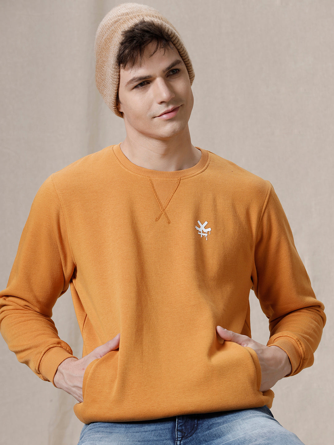 Round Neck Pullover Sweatshirt
