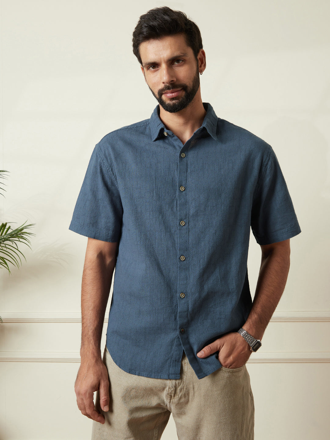 Solid Short Sleeve Shirt in Blue