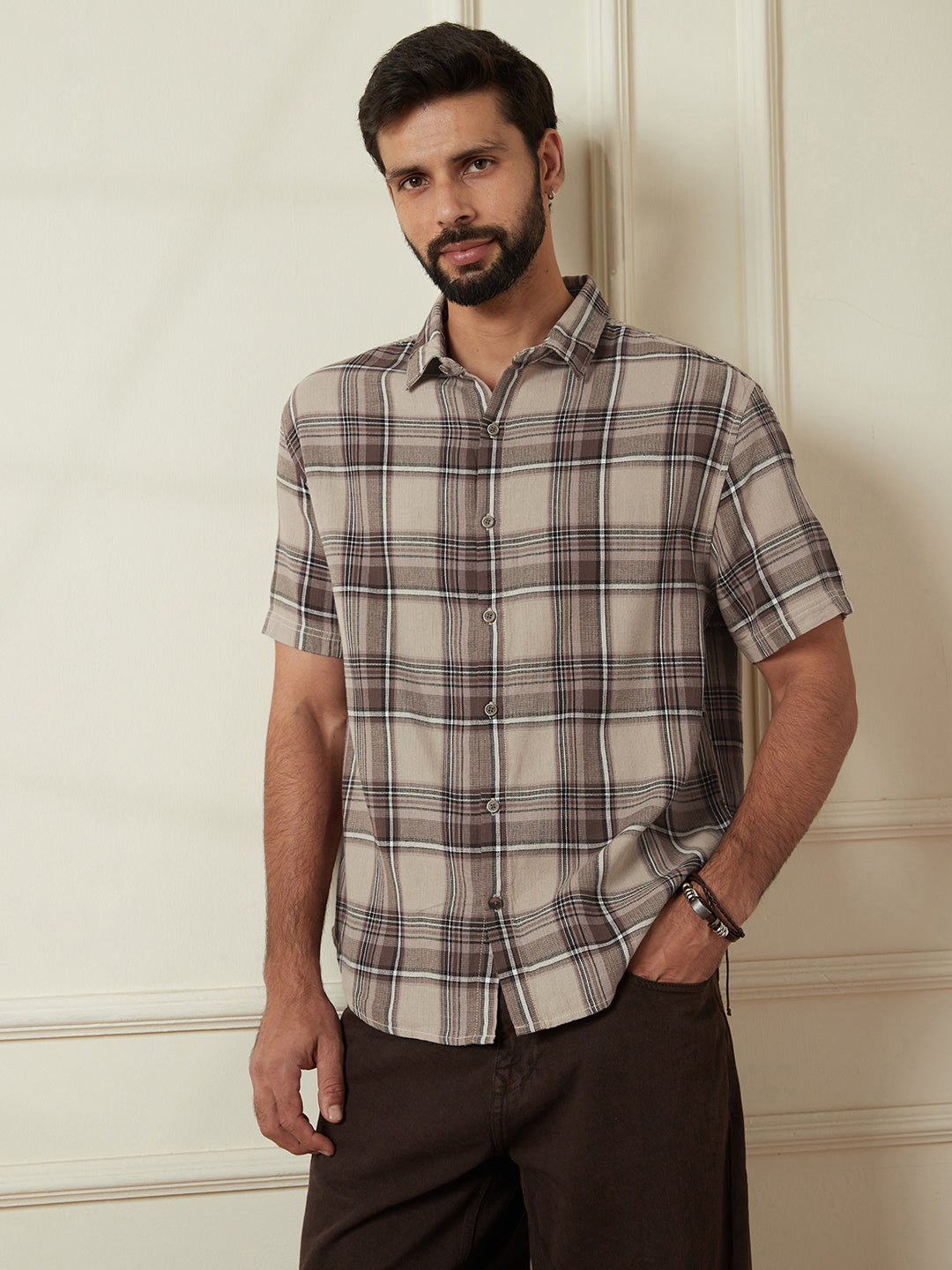 Checked Comfort Fit Shirt in Light Brown