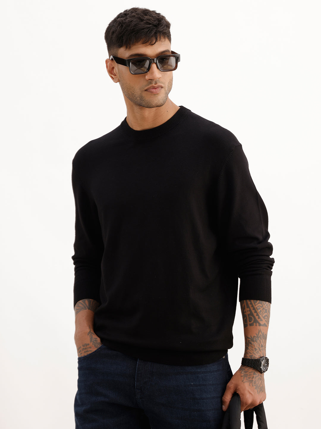 Solid Comfort Fit Full Sleeve Sweater | Black