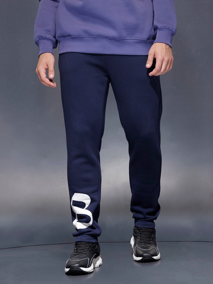 Men's casual slim fit jogger with placement graphic print | Navy Blue
