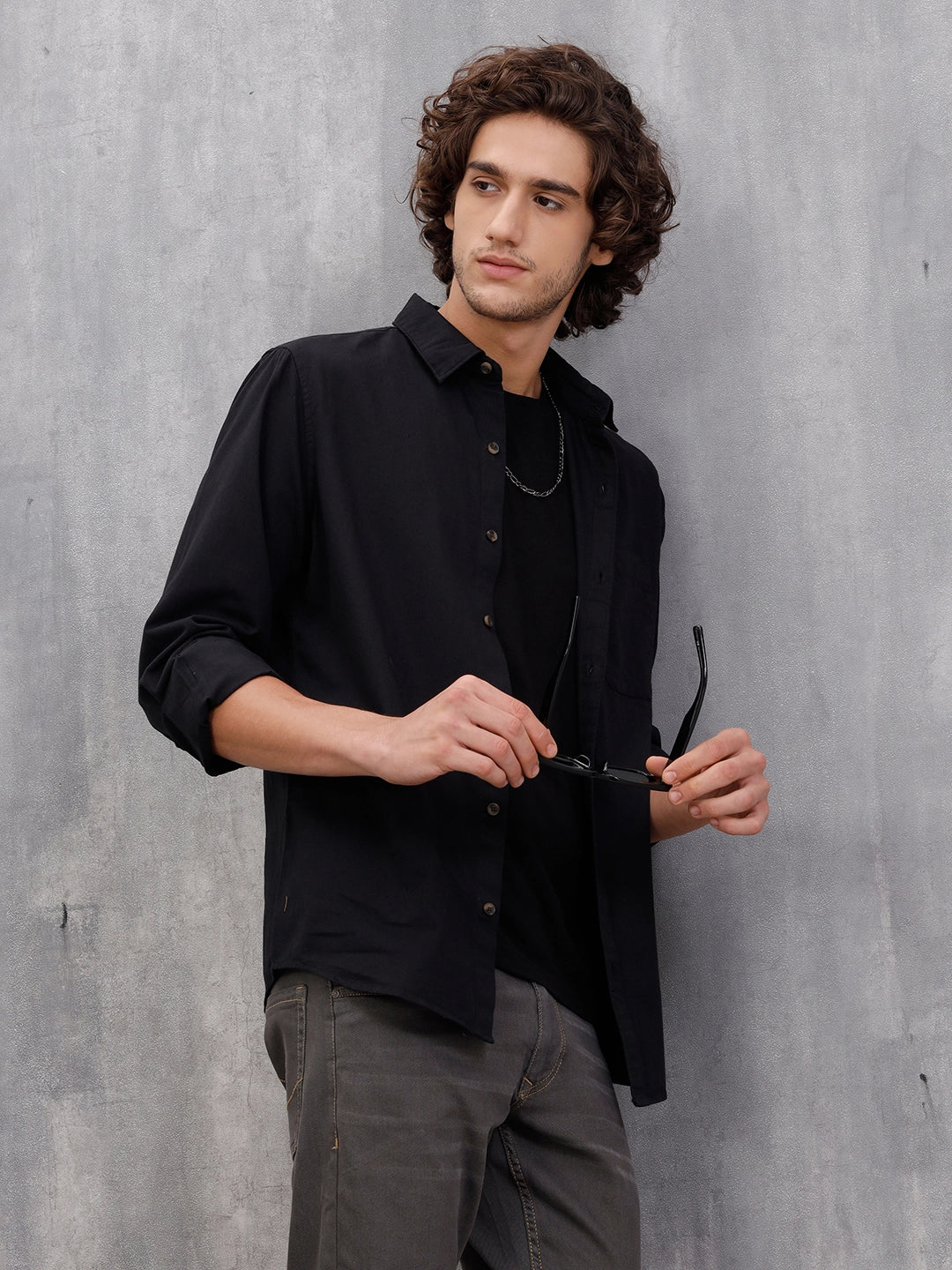 Solid 100%Cotton Regular Fit Shirt | Black