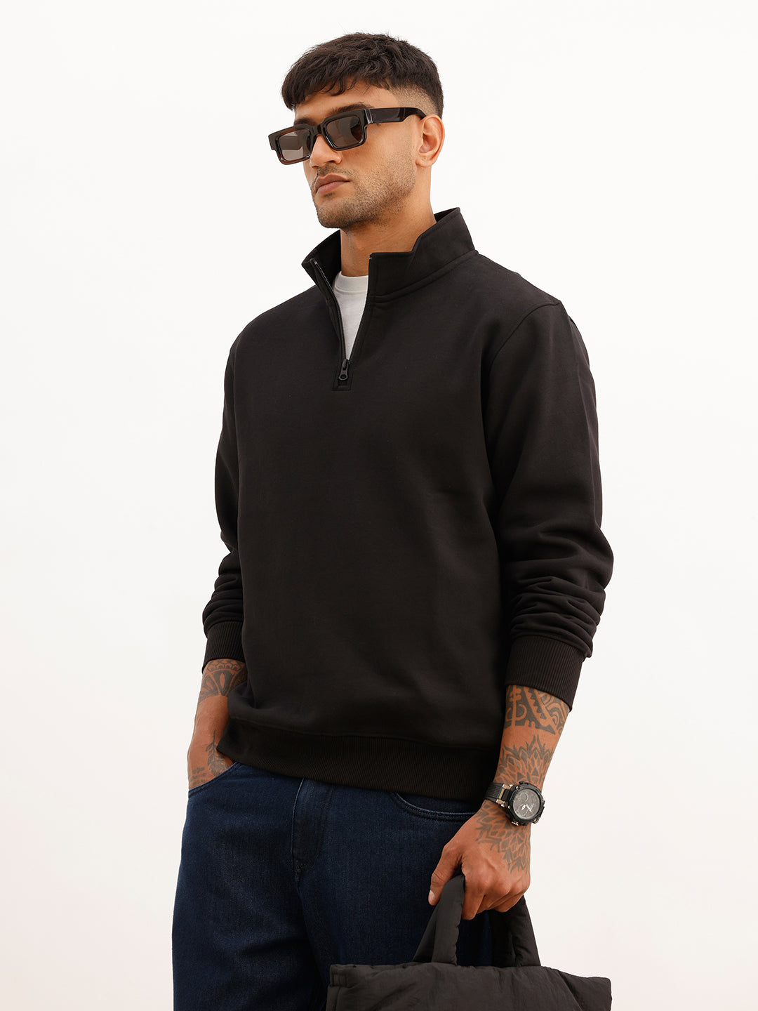 Solid Regular Quater Zipper Sweatshirt | Black