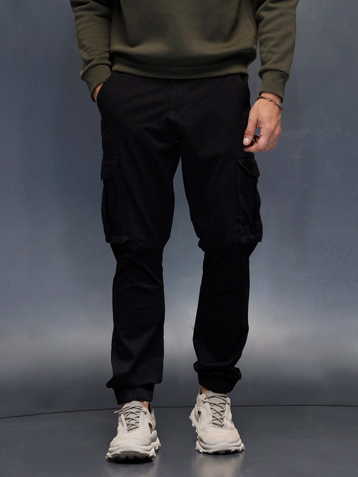 Men's casual relaxed cargo fit woven jogger | Black