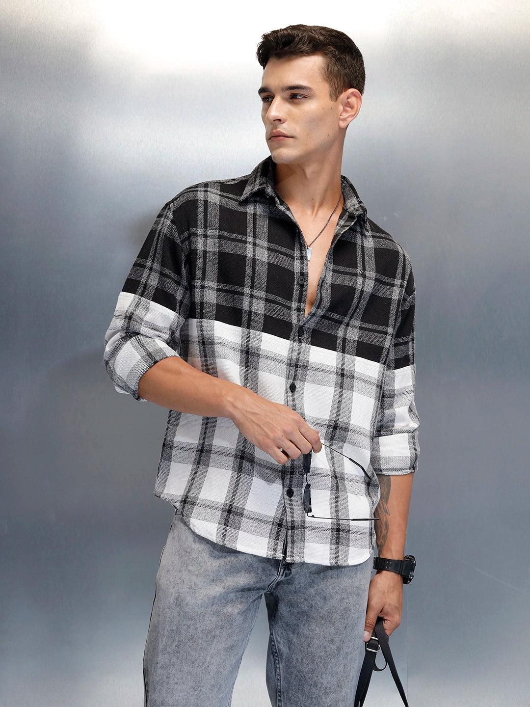 Men's Casual Oversized Fit Checkered Pattern Shirt | Black – Wrogn
