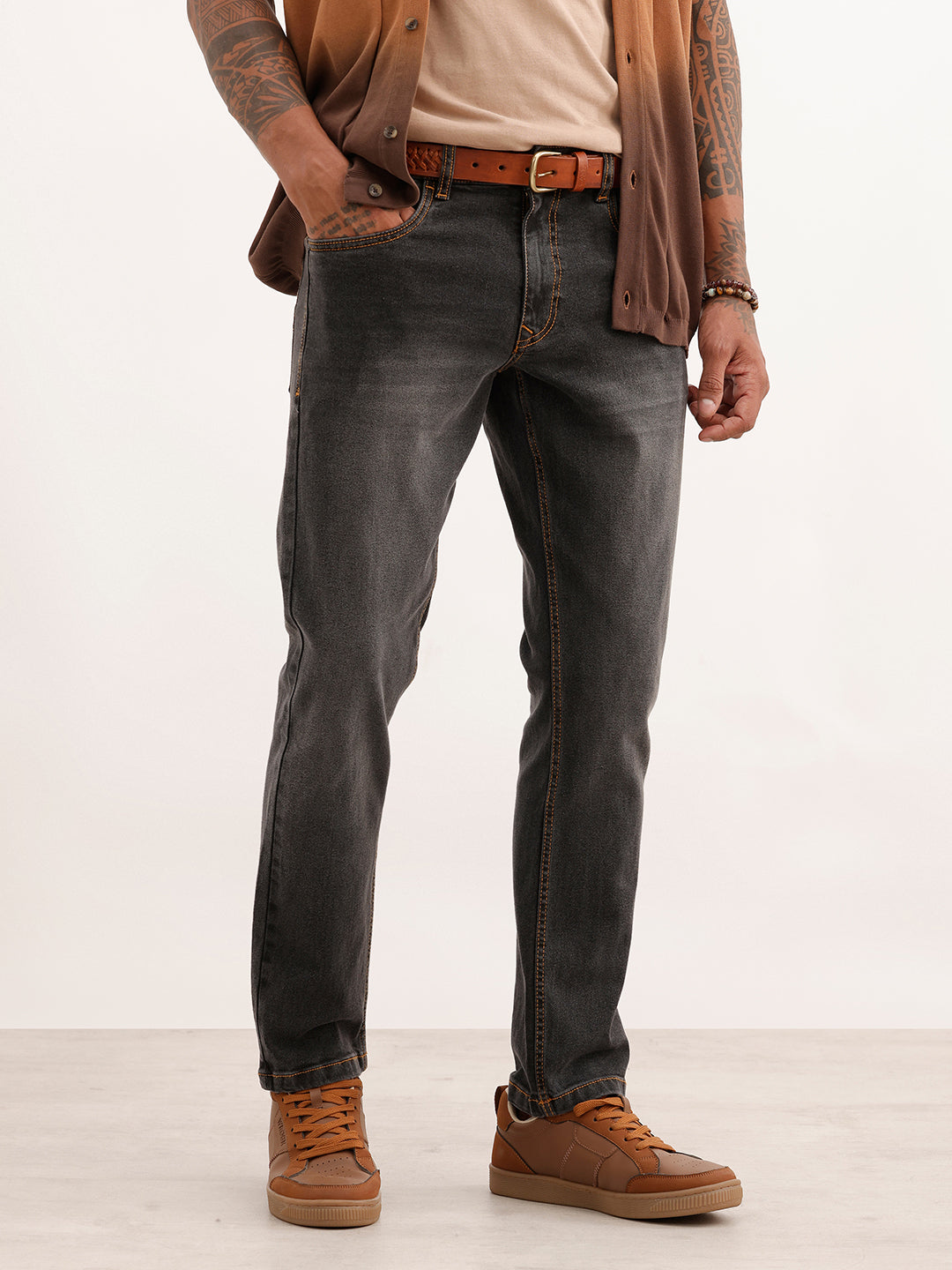 Faded Straight Fit Denim Jeans | Black | WJN100SR7612W