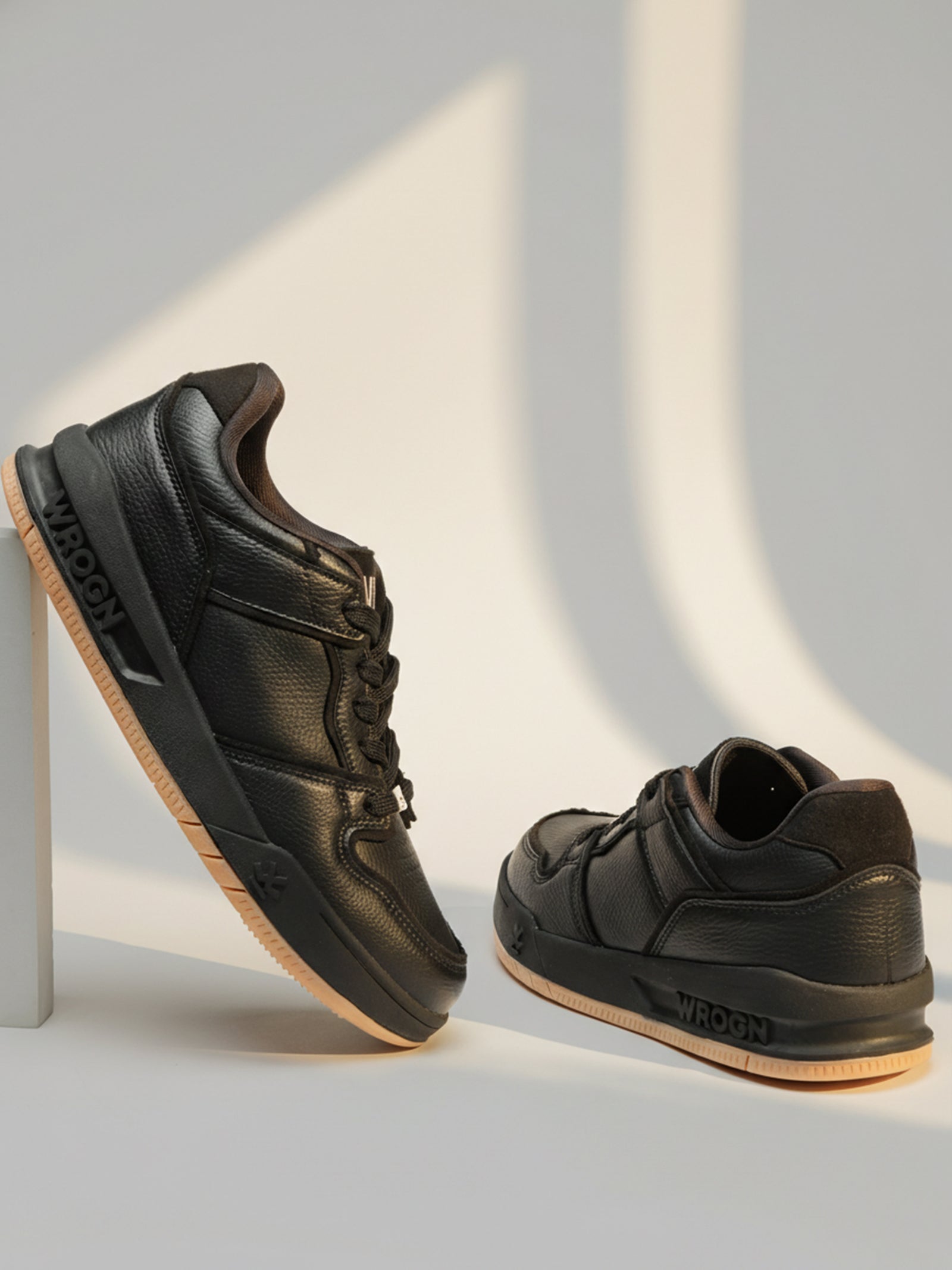 Sneakers | Sidecar Black Crest