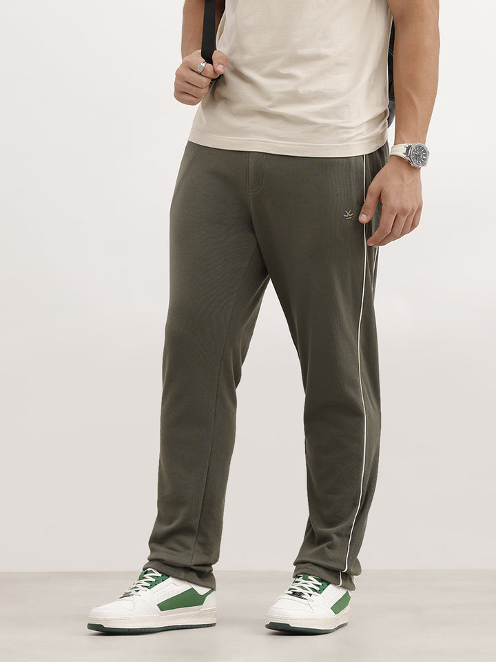 Solid Regular Fit Jogger | Olive