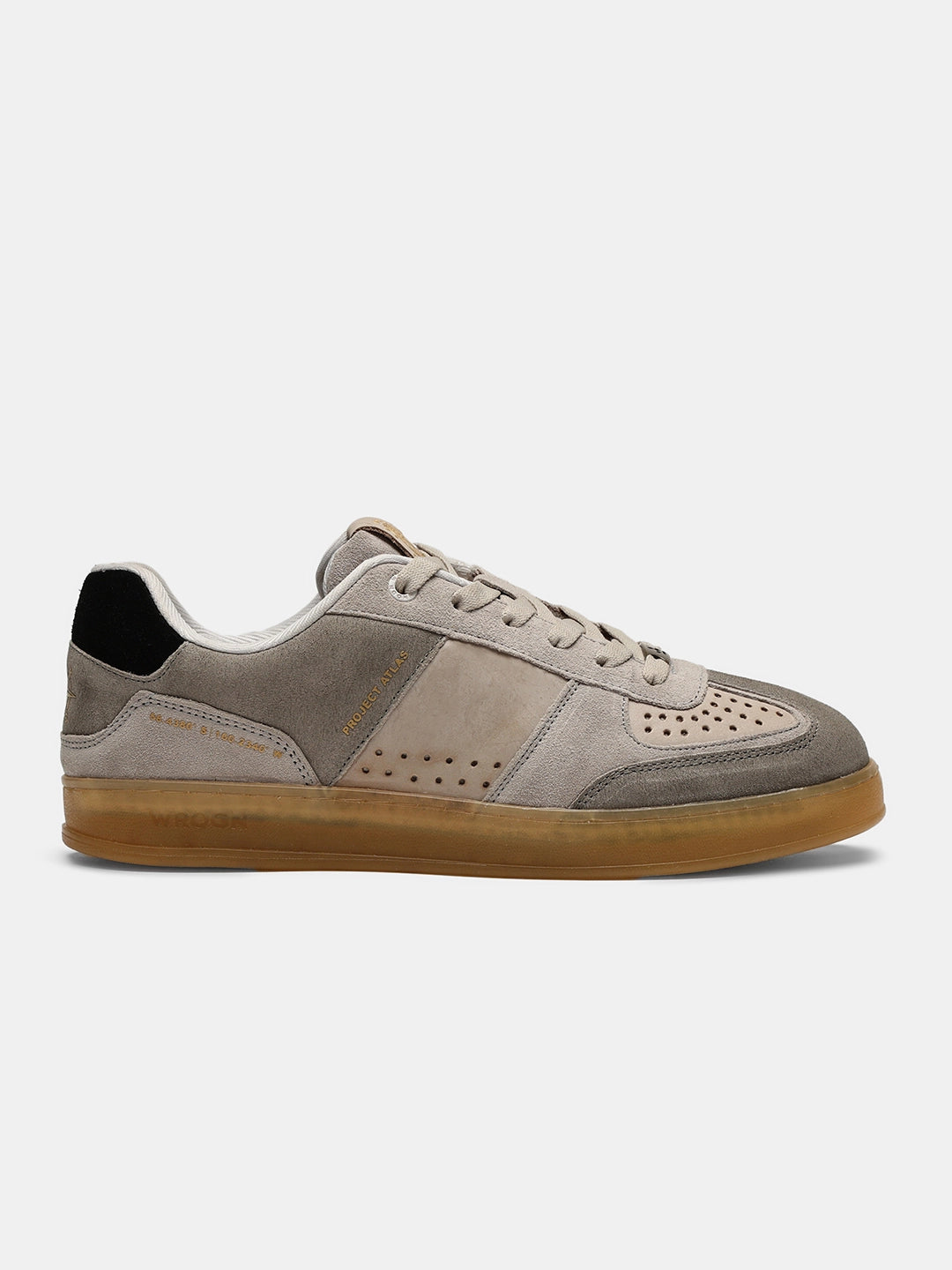 Sneakers | D326

Project Atlas 33°