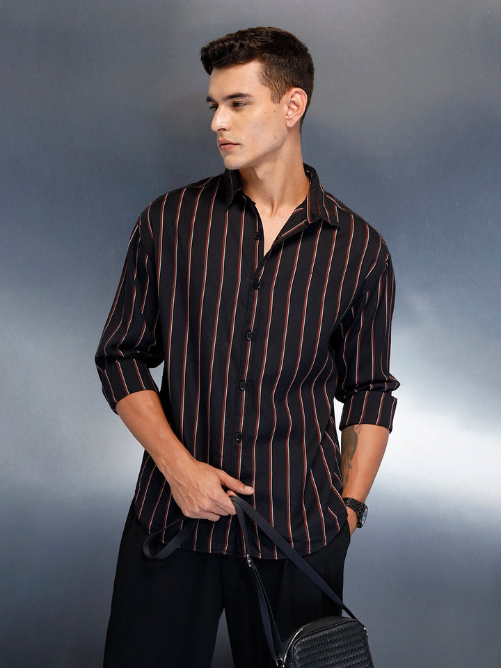 Men's Casual Oversized Fit Striped Pattern Shirt | Black