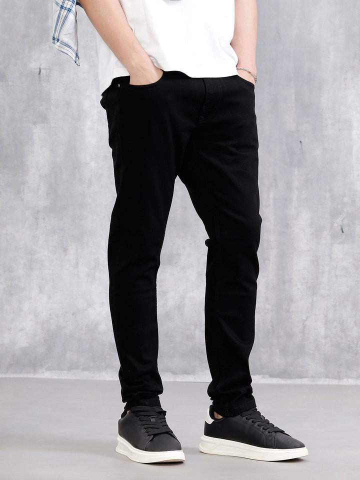 Cotton Blend Slim Tappered Jeans | Black