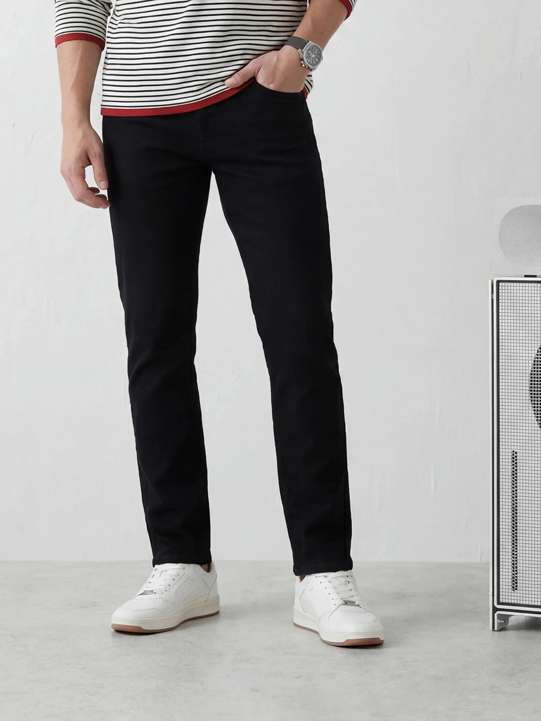 Solid Straight Fit Denim Jeans | Black