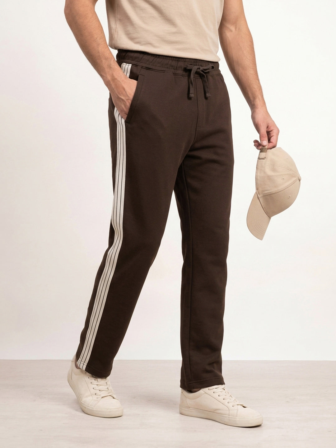 Solid Relaxed Fit Printed Jogger | Brown