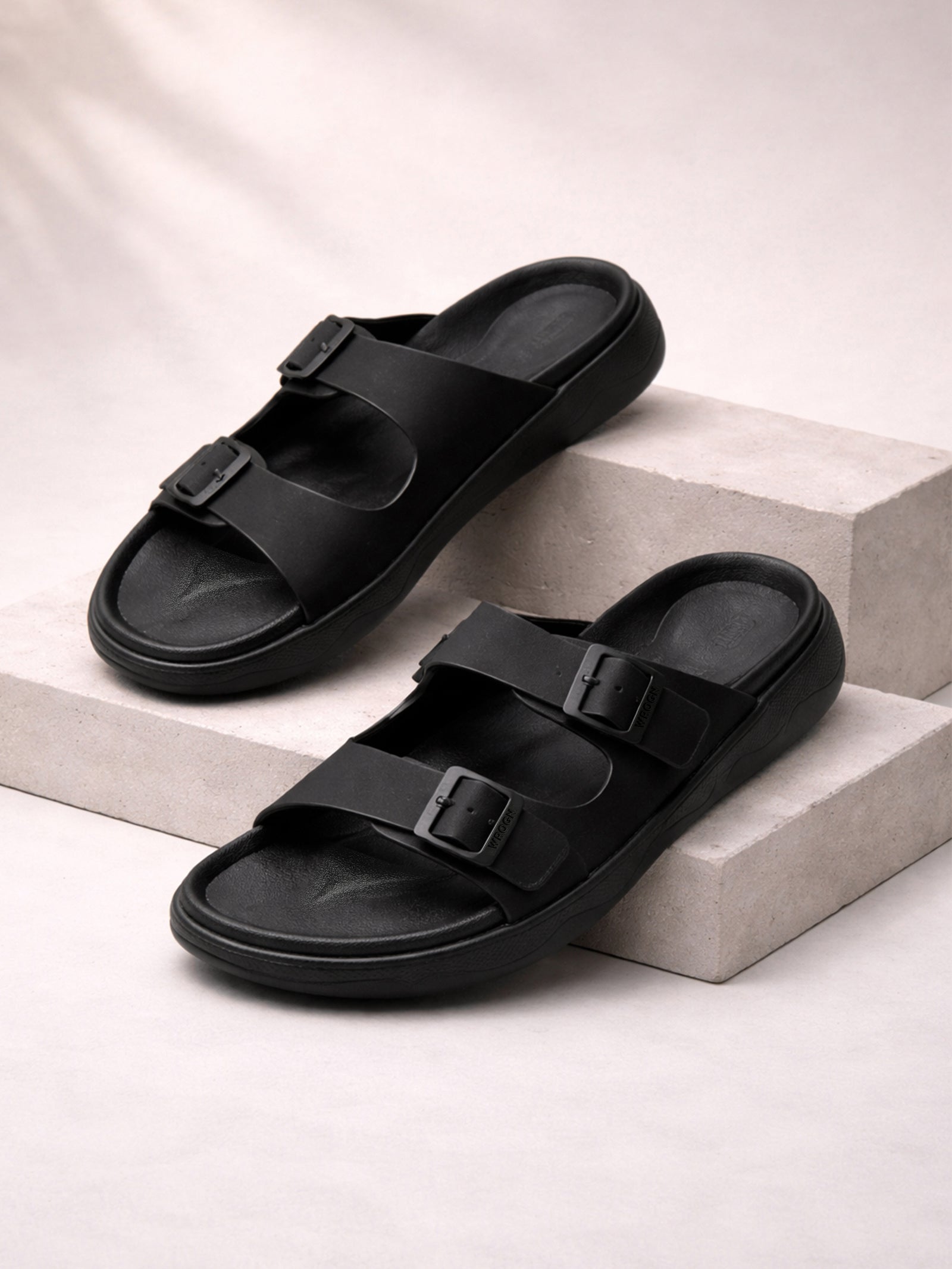 Dark Drift | Sandals