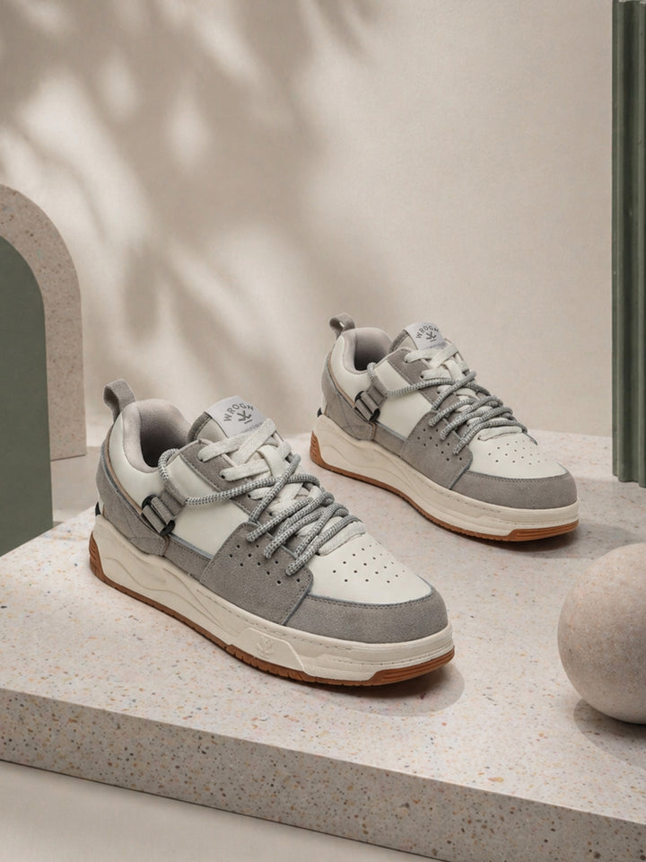 Sneakers | Manhattan Sketch