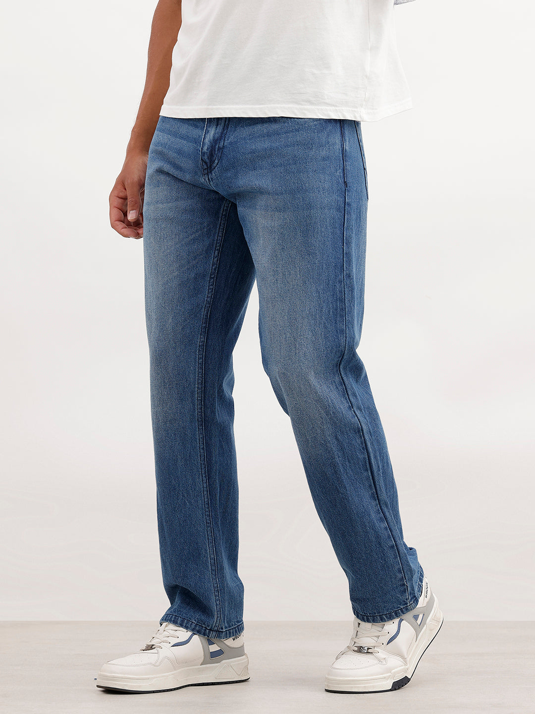 Classic Anti Fit Jeans | Light Blue