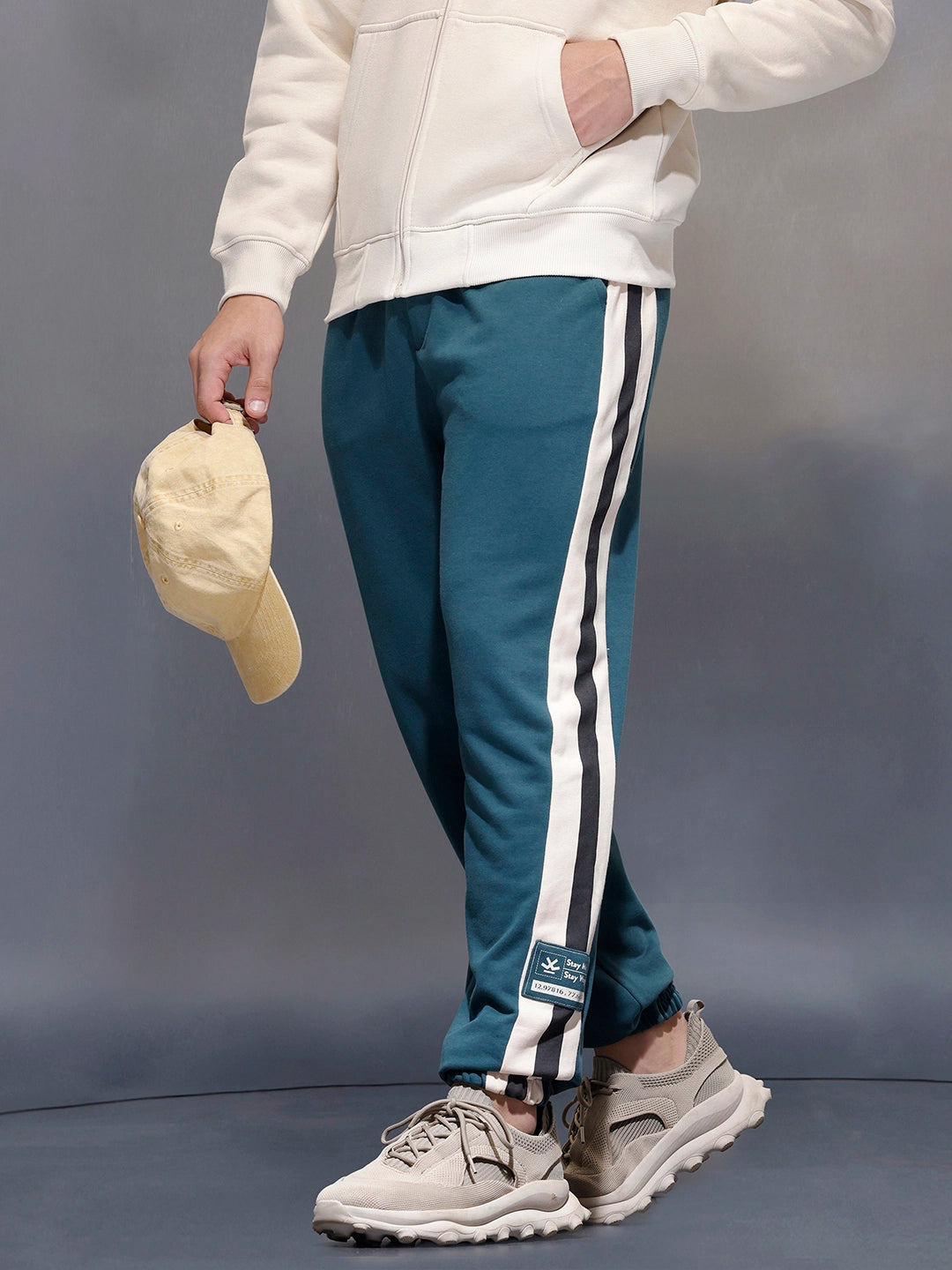 Tapered Fit Cargo Pants | Black