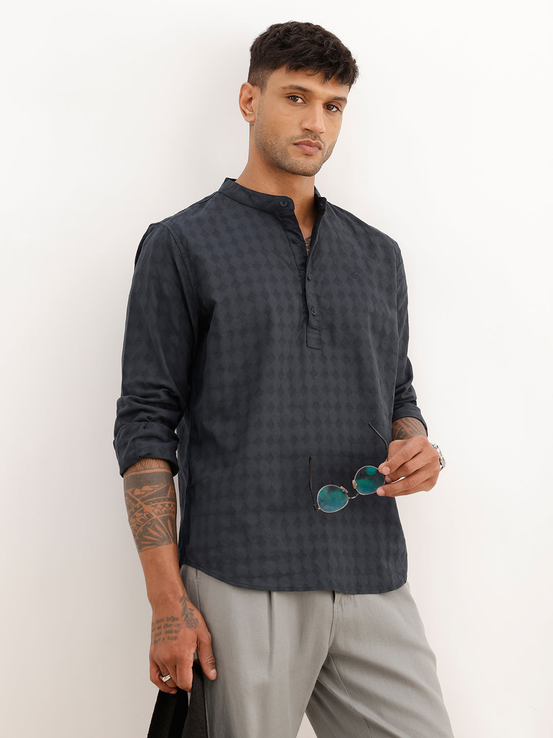 Textured Slim Fit Mandrin Collar Shirt | Navy Blue