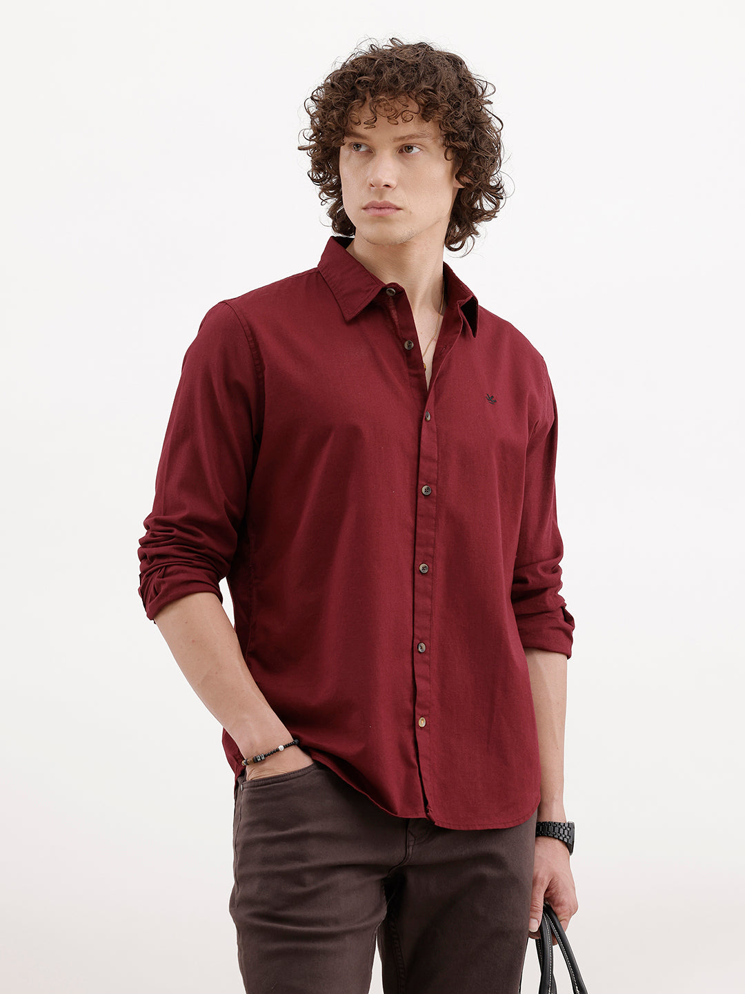 Men's solid shirt with clean tailoring and comfort fit | Wine