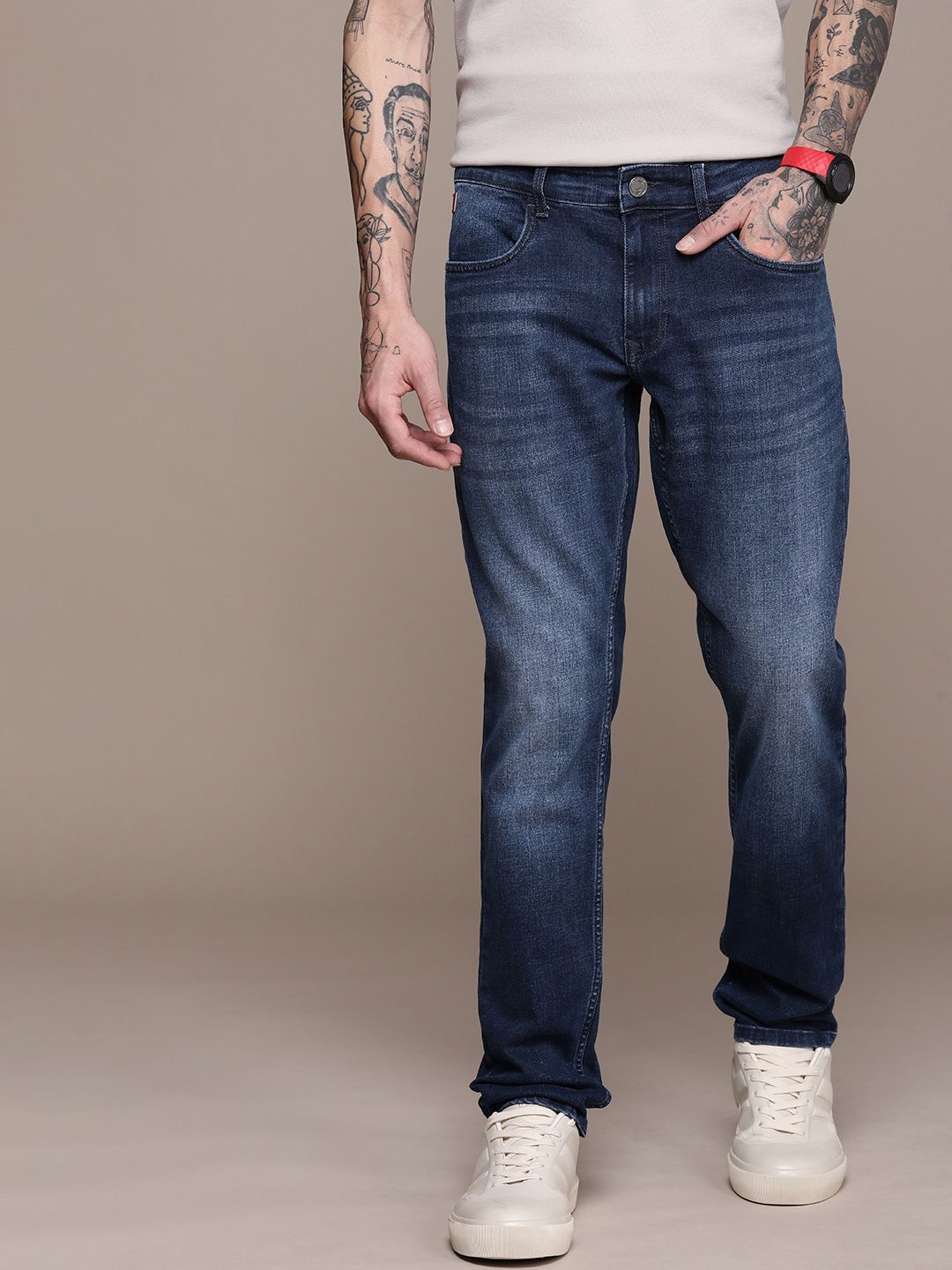 Basic Five Pocket Light Fade Jeans