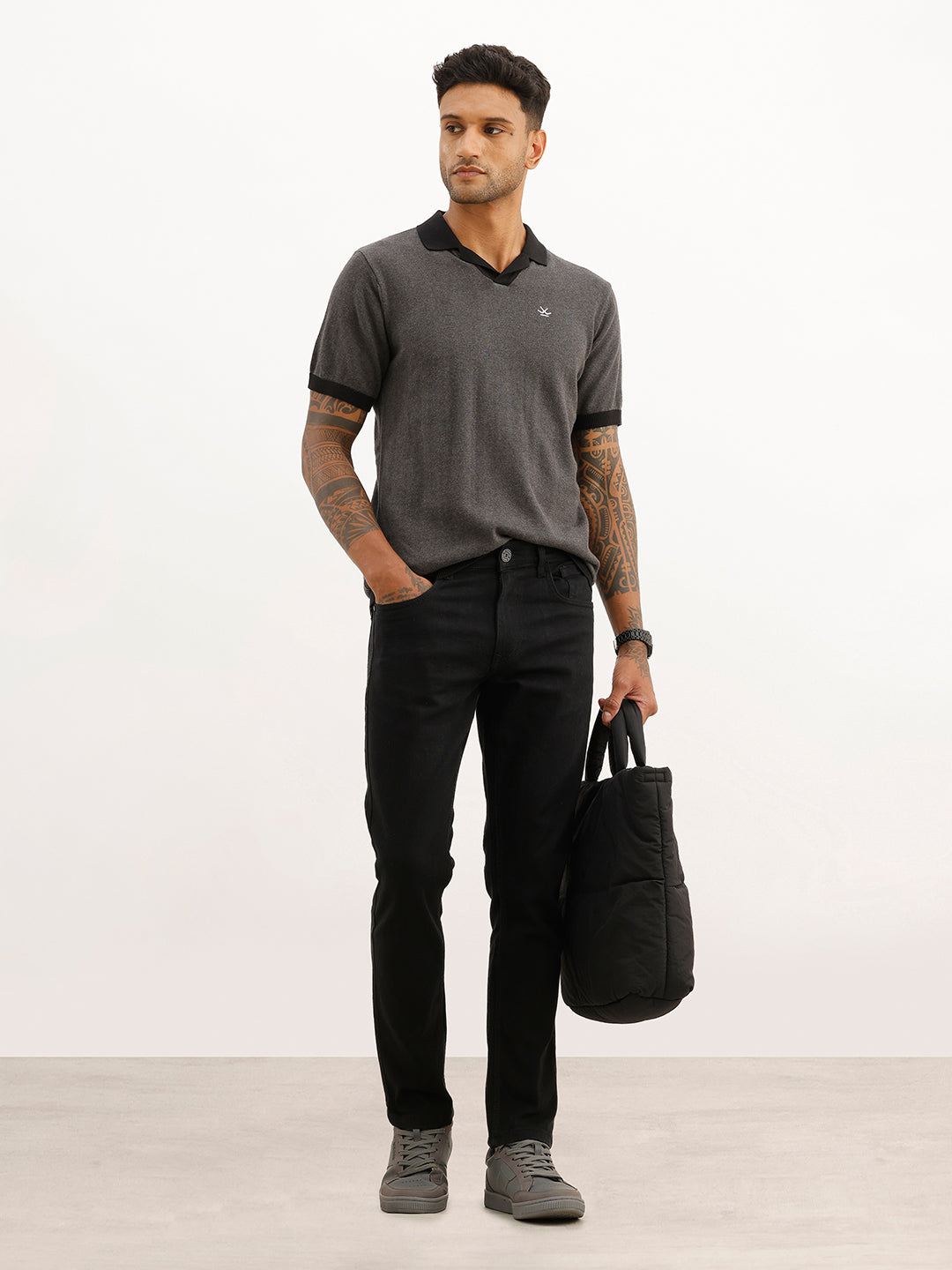 *Classic Solid Denim Jeans | Black