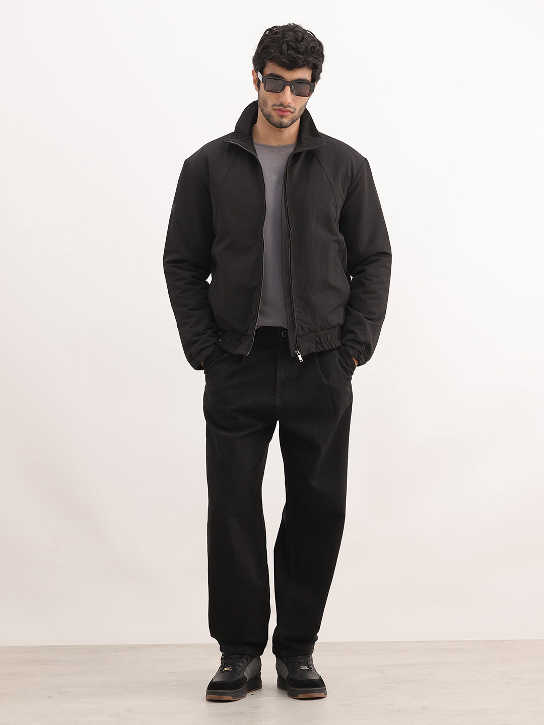 Solid Comfort Fit Puffer Jacket | Black