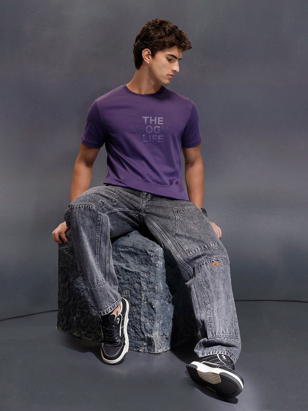 Men's Slim Fit Casual Graphic Tee  |  Purple