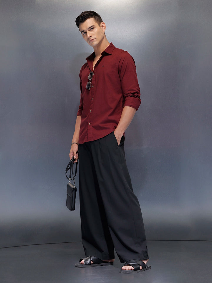 Men's solid shirt with clean tailoring and comfort fit | Wine