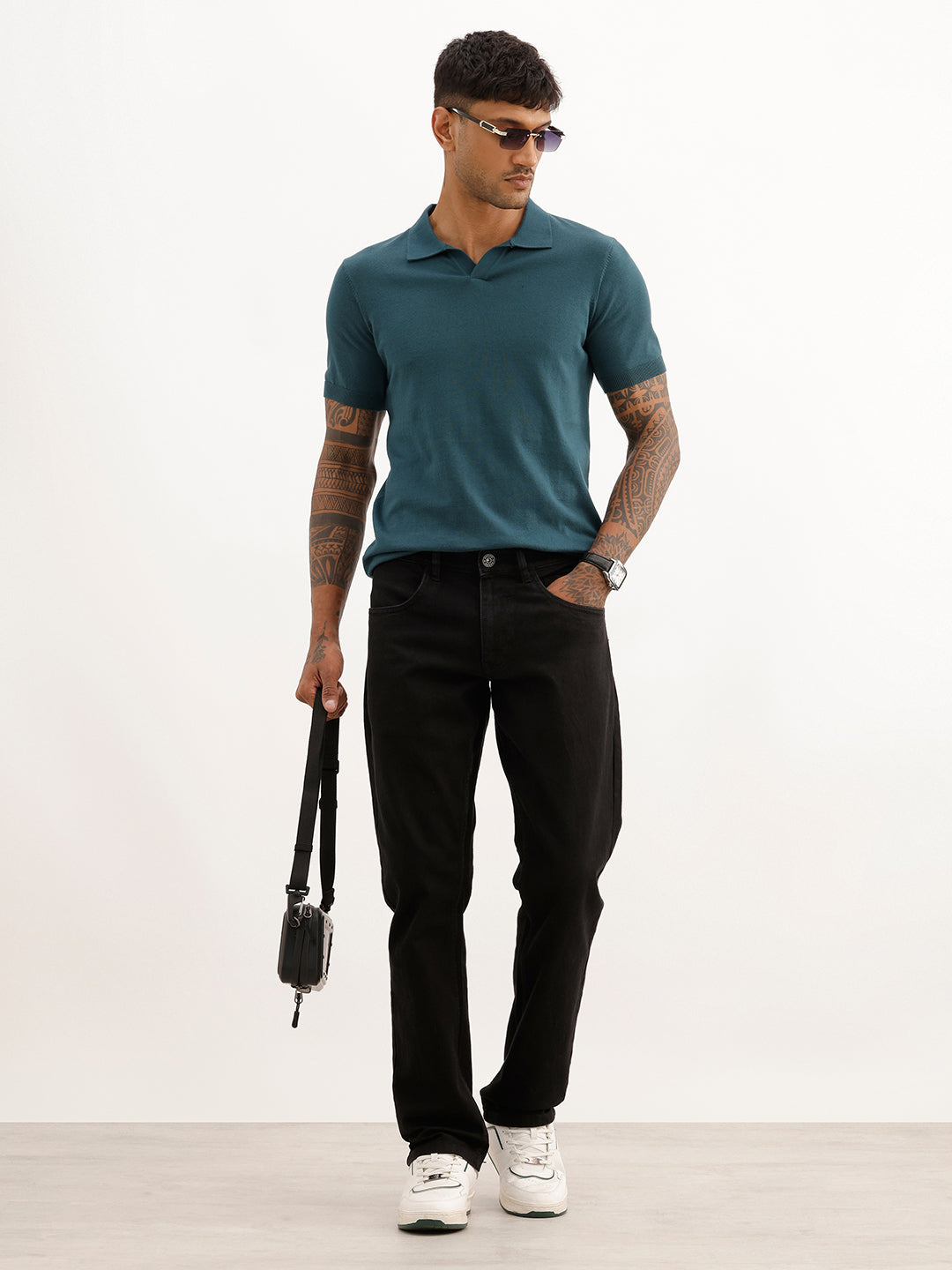 Solid Straight Fit Denim Jeans | Black | WJN0200SR2127S