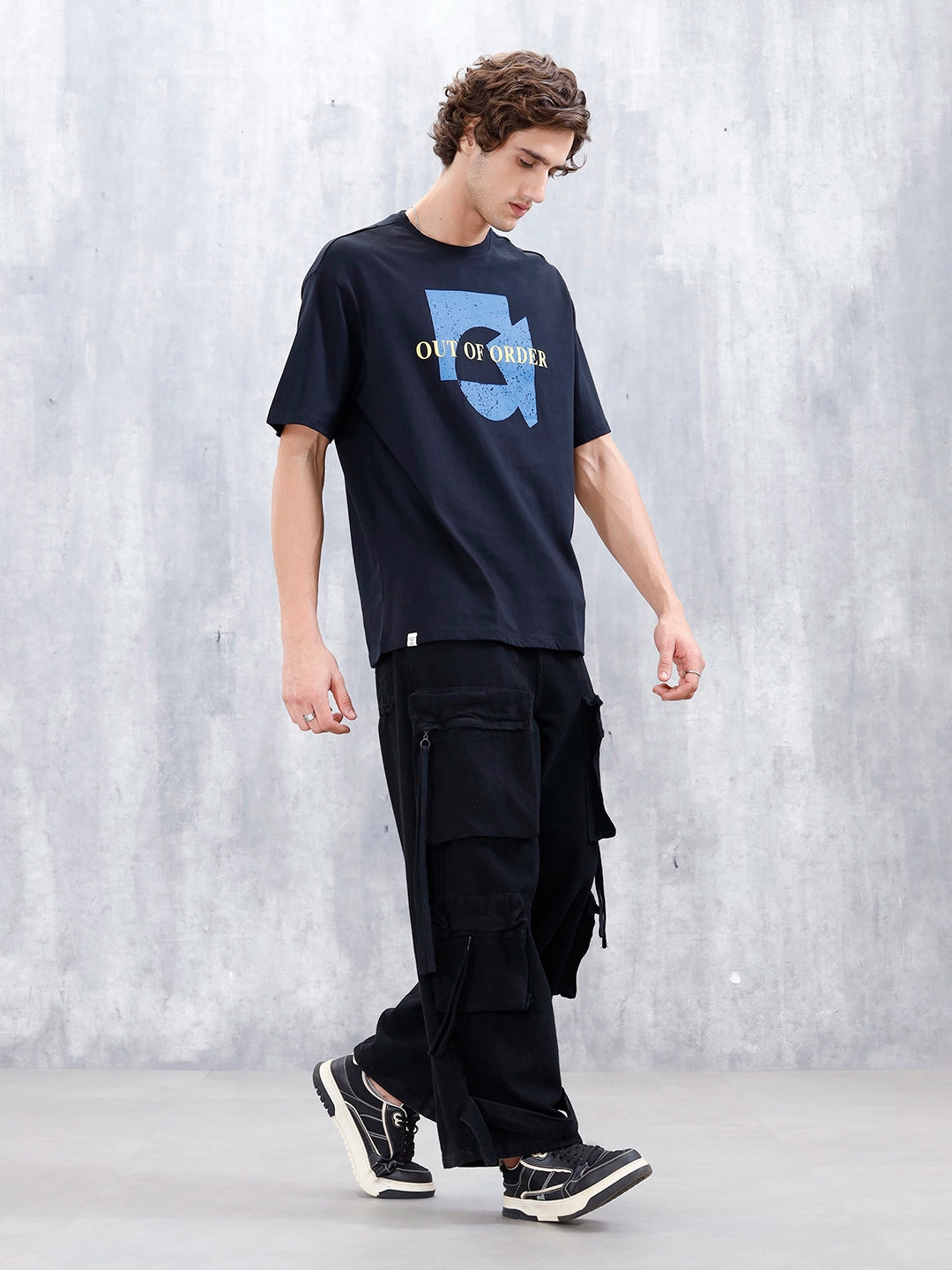 Wrogn Distressed Effect Printed Graphic Tee For Men's | Black