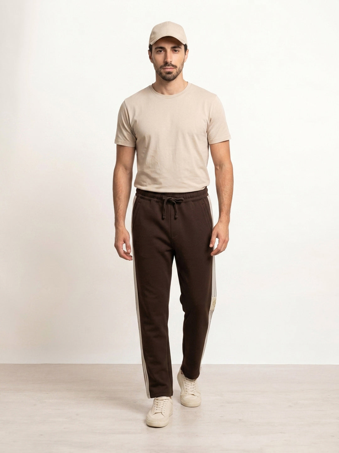 Solid Relaxed Fit Printed Jogger | Brown