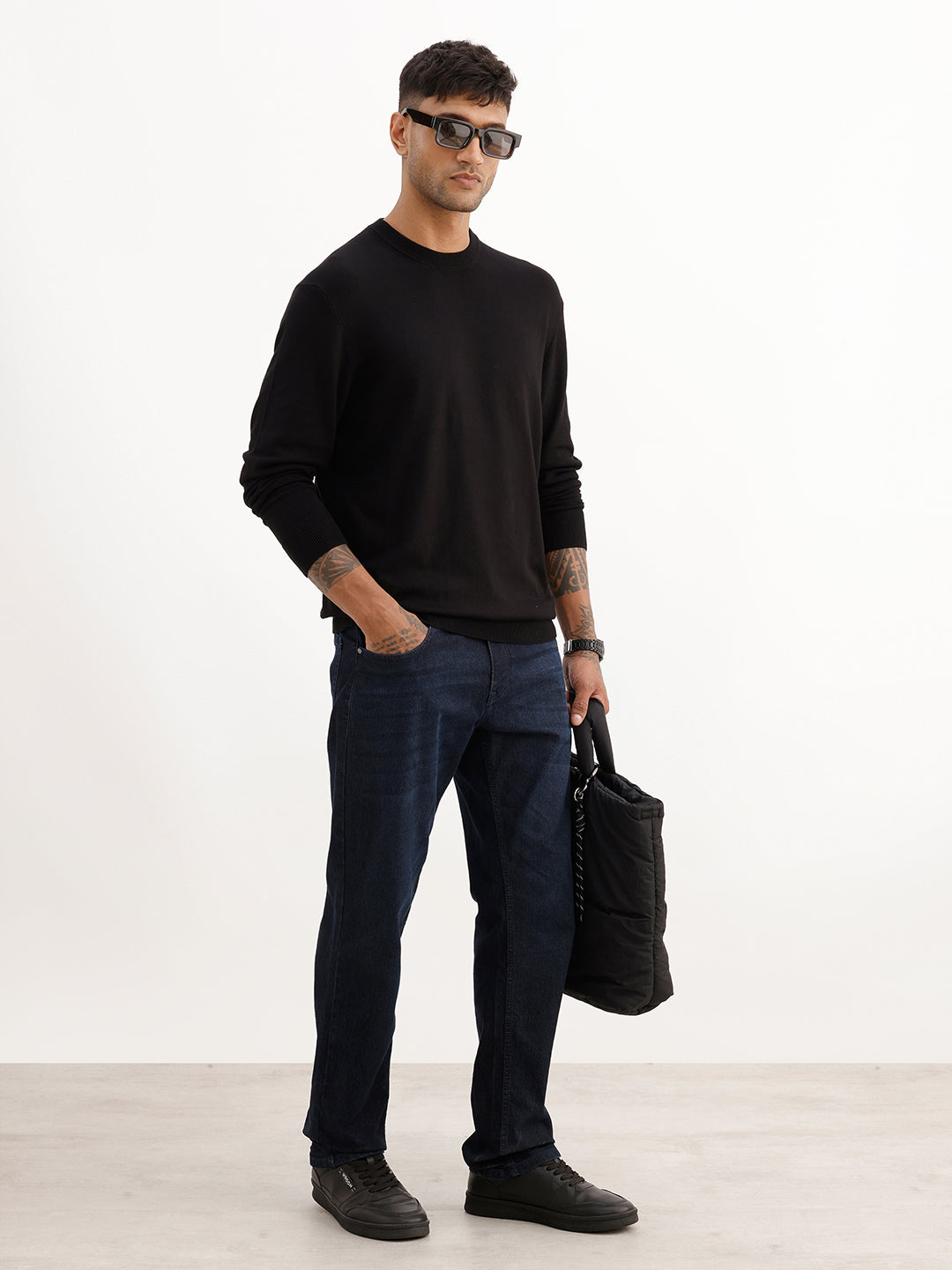 Solid Comfort Fit Full Sleeve Sweater | Black