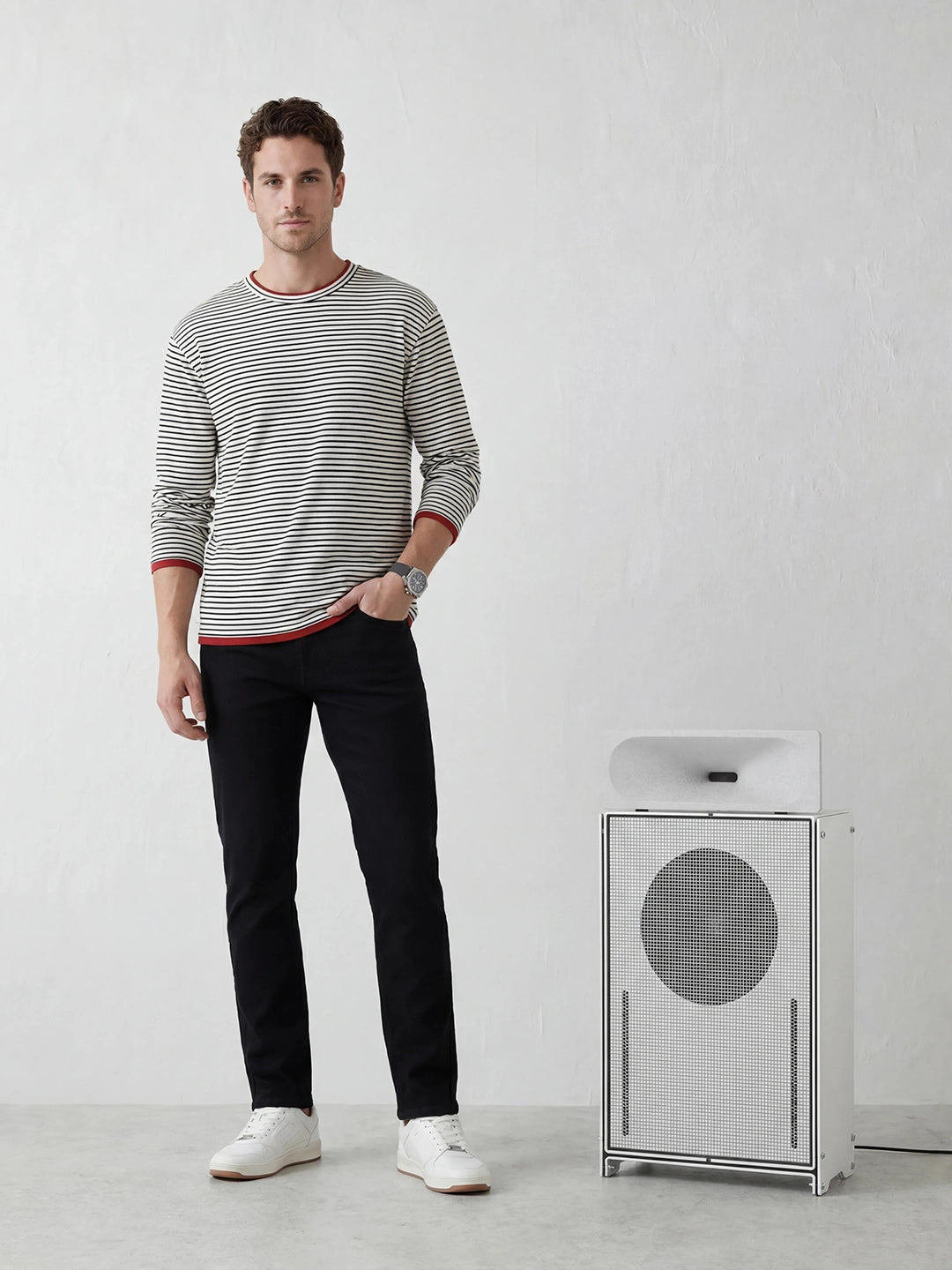 Solid Straight Fit Denim Jeans | Black