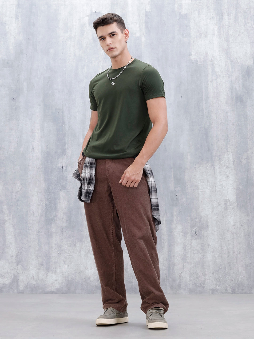 Men's Causal Regualr Fit Grpahic Printed T-Shirt | Olive