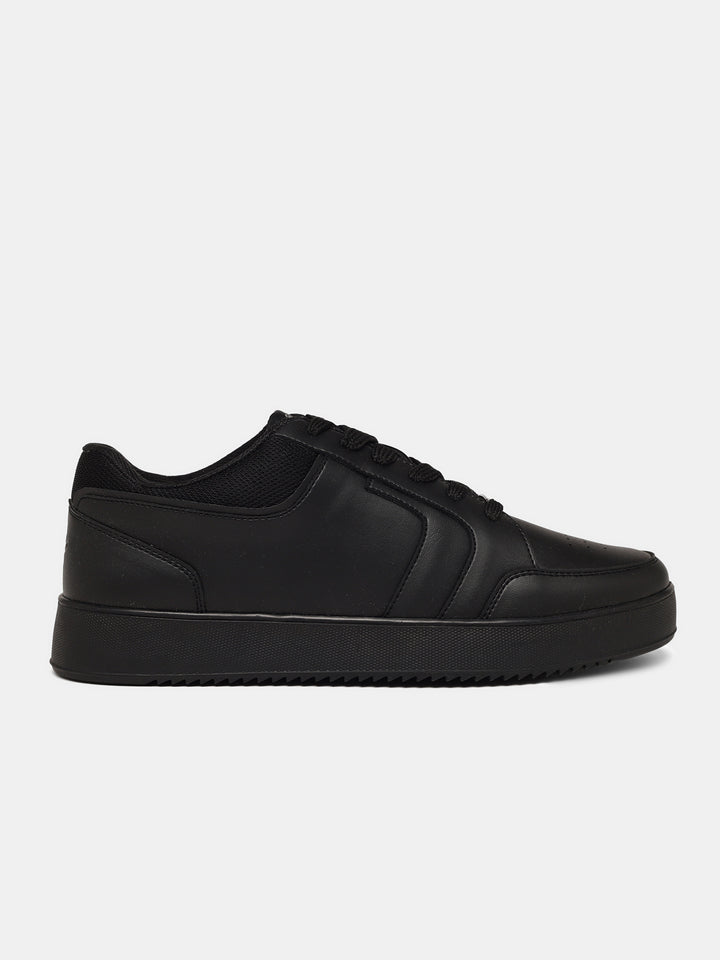Sneakers  |  Bramble Shadowcraft