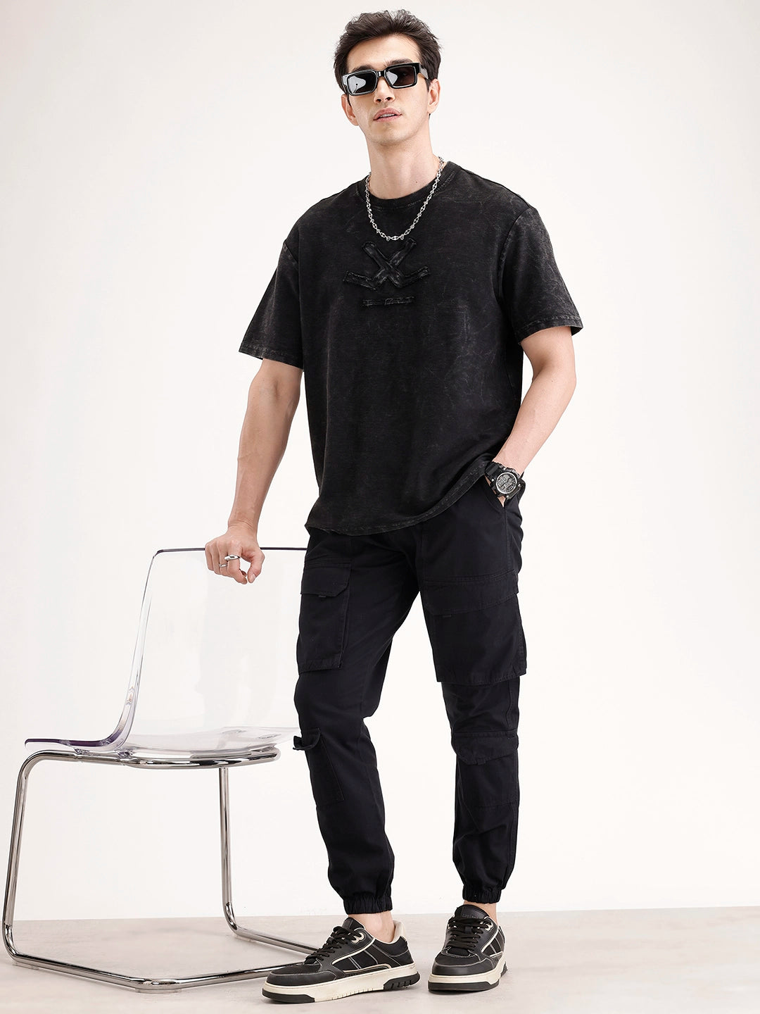 Classic Relaxed Fit Cargo Joggers | Black
