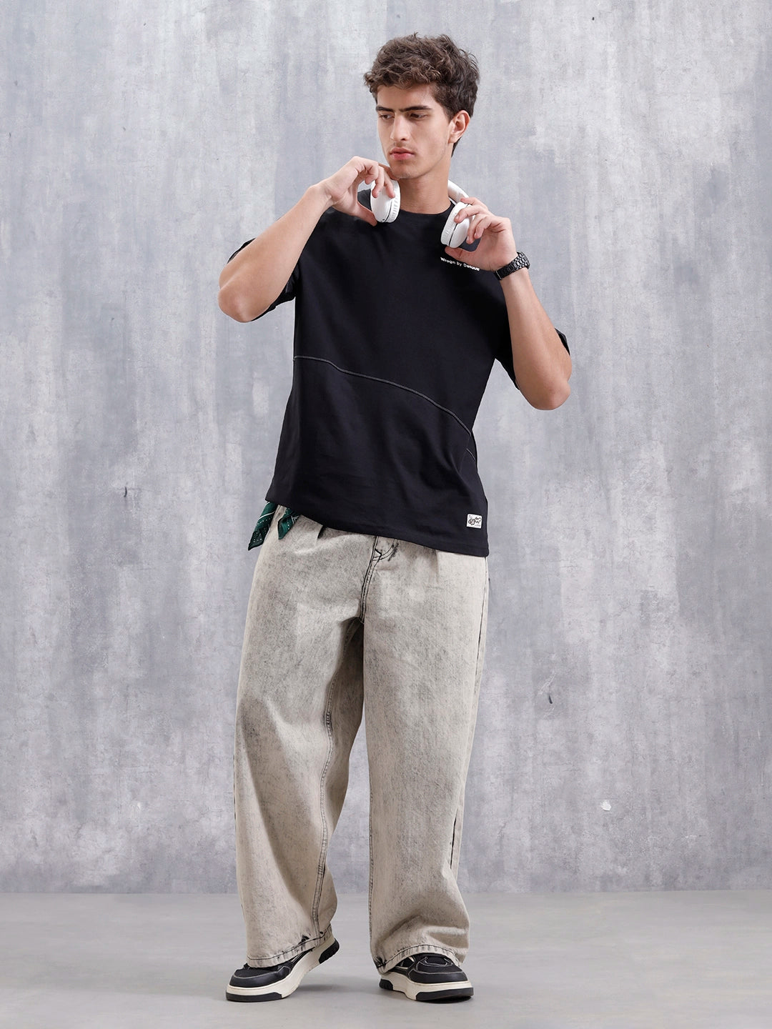 Casual Men Oversized Fit Tee With Flat Lock Detail | Black