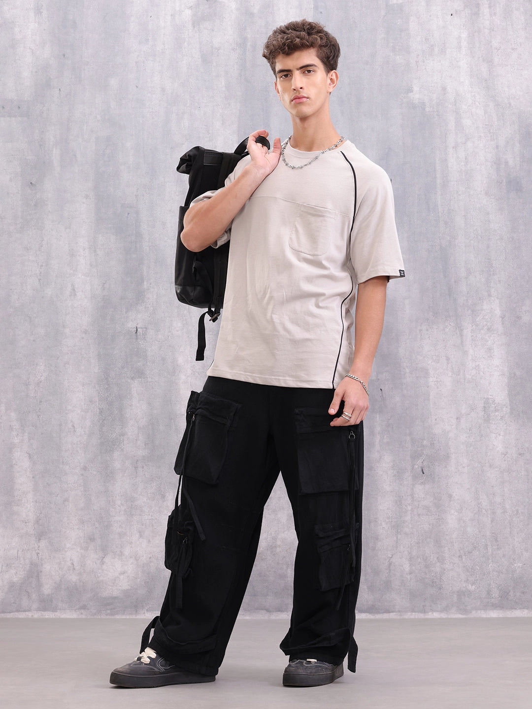 Raglan Sleeve Sporty Look Oversized Fit T-shirt With Patch Pocket | Grey