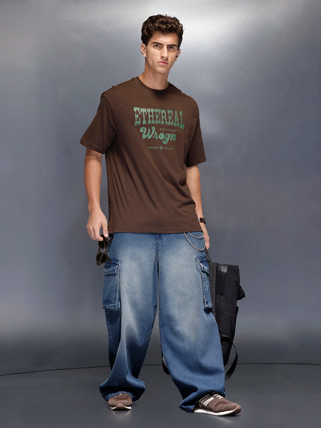 Men’s oversized graphic print t-shirt | Brown