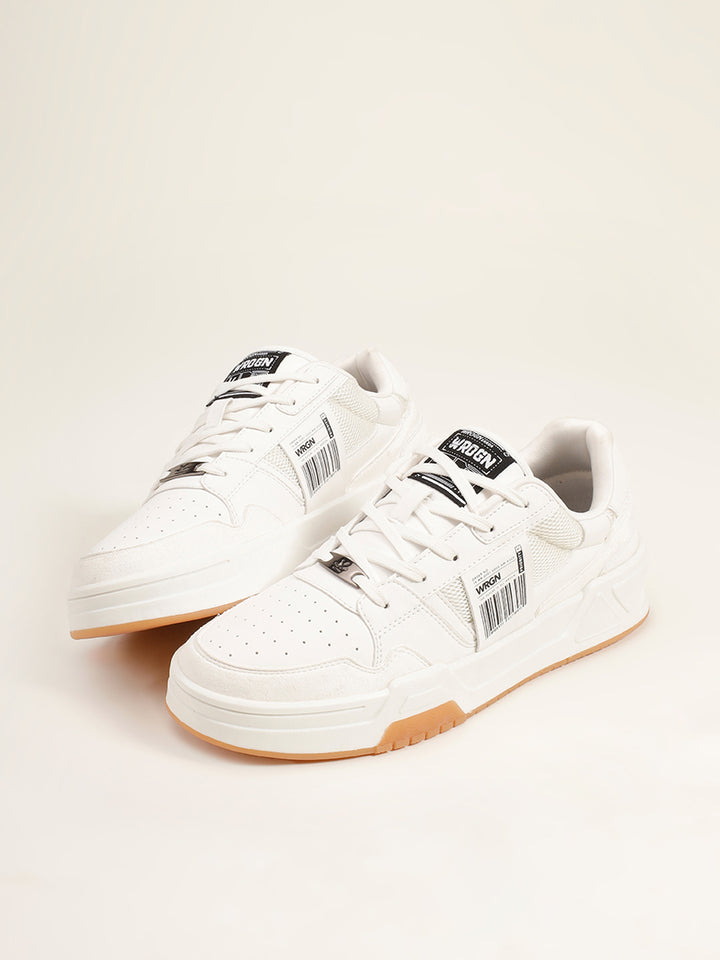 Sneakers | Martini Lighttag