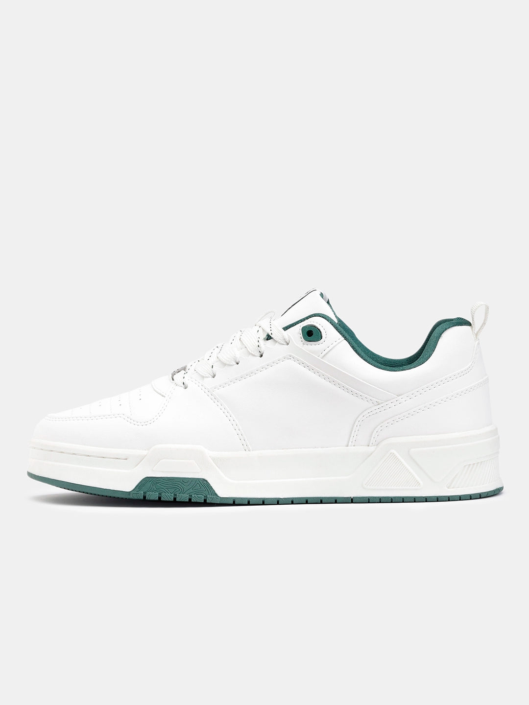 Sneaker | Martini Neat