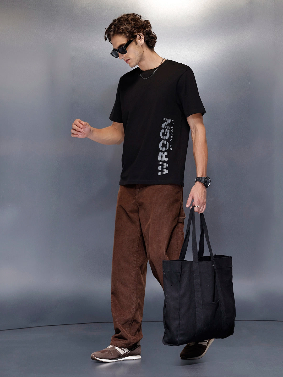 Men’s solid black slim fit printed t-shirt | Black