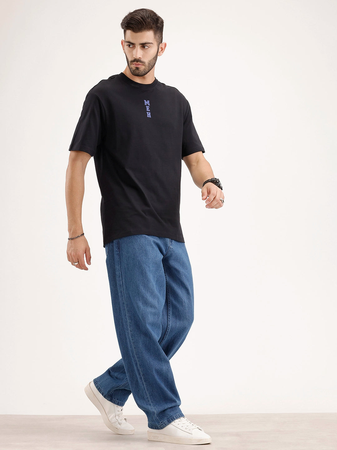 Oversized Embrodered Patch Detail T-Shirt | Black